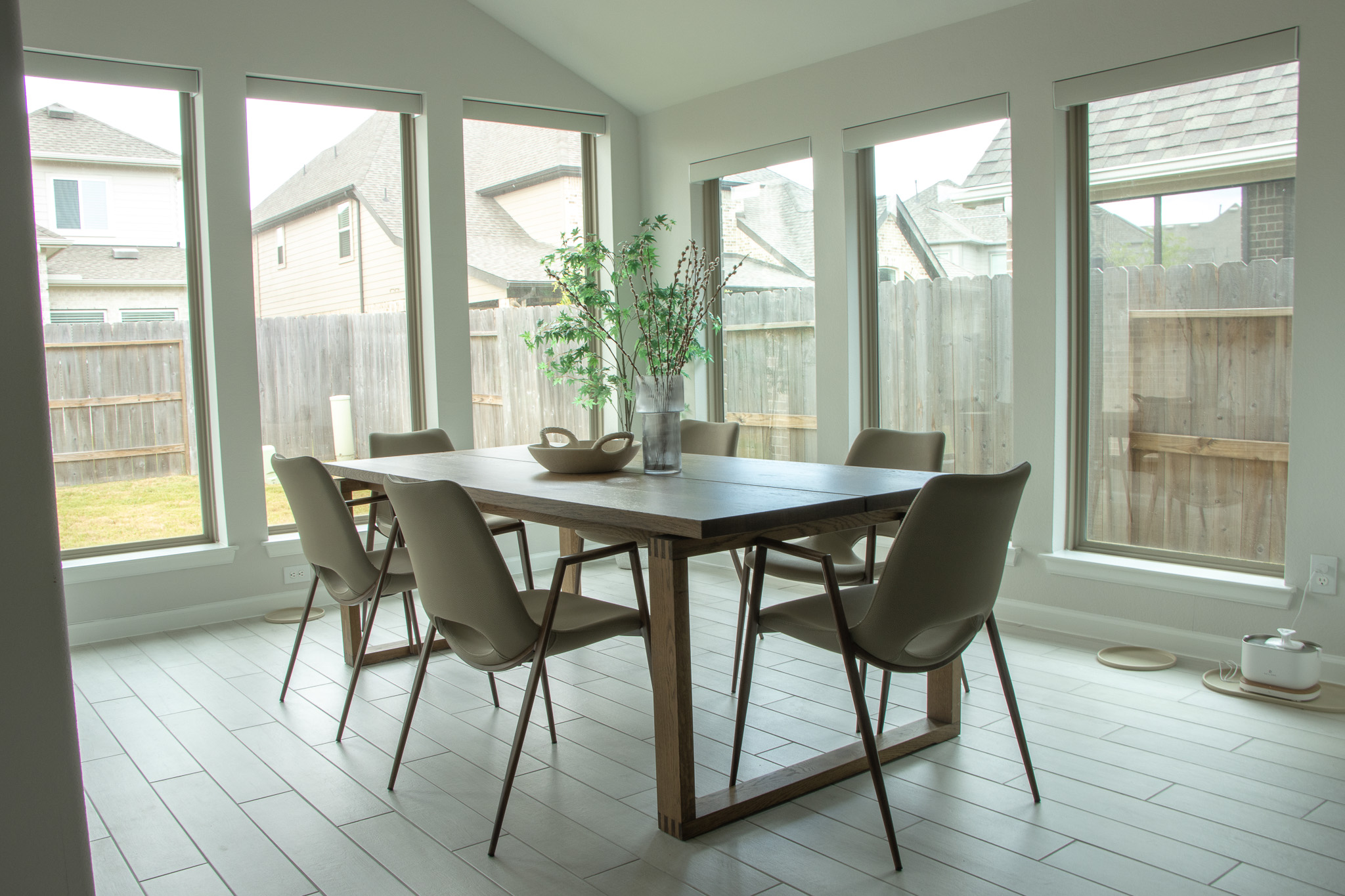Dining area perfect for entertaining